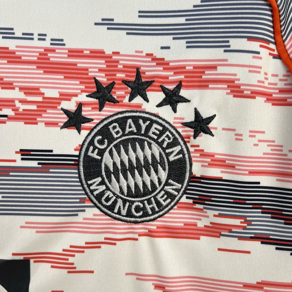 Bayern Munich Away Football shirt 2025/26