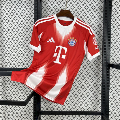 Bayern Munich Home Football shirt 2025/26