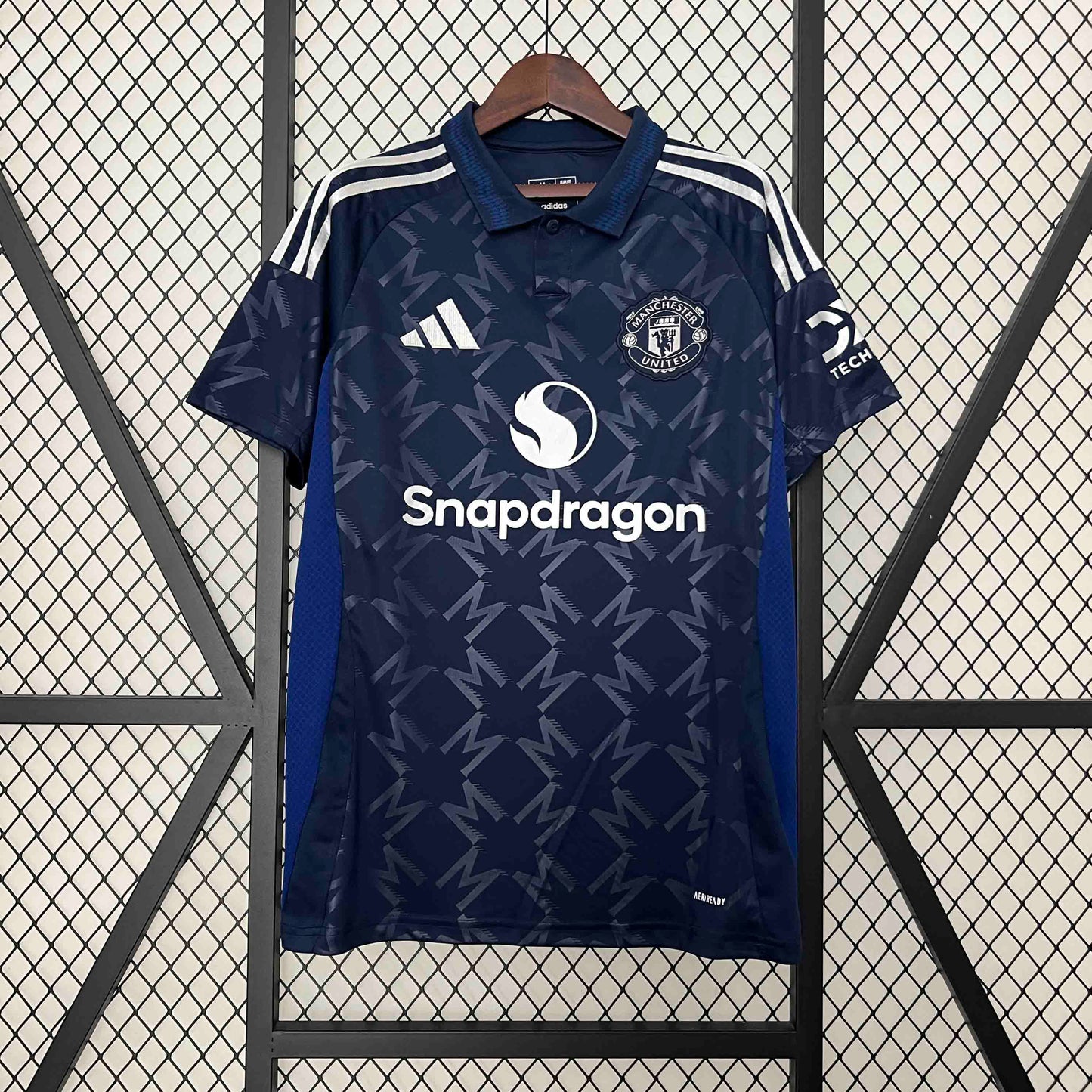 Manchester United Away Football shirt 2024/25